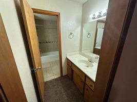 featured image of 621 E 13th St