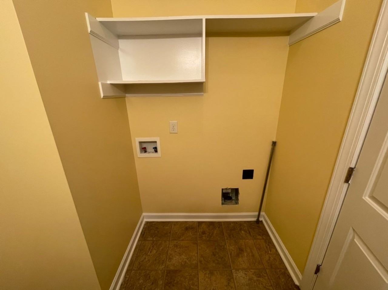 3033 Poole Rd #100 - Photo 7 of 8