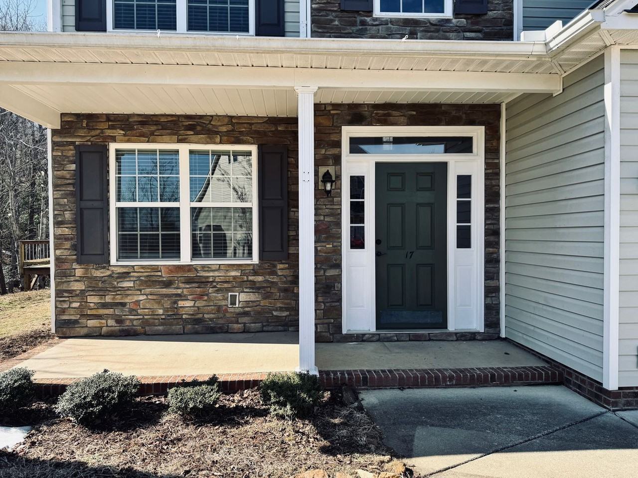 17 Stonebury Dr - Photo 2 of 50