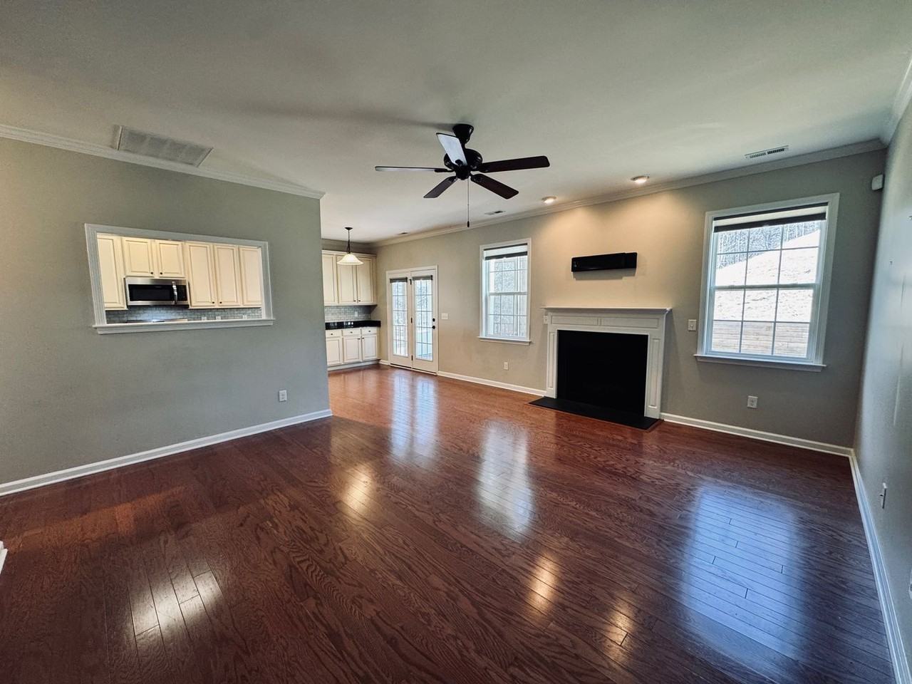 17 Stonebury Dr - Photo 4 of 50