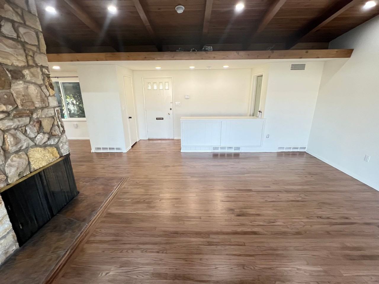 612 Concord Ave - Photo 4 of 24