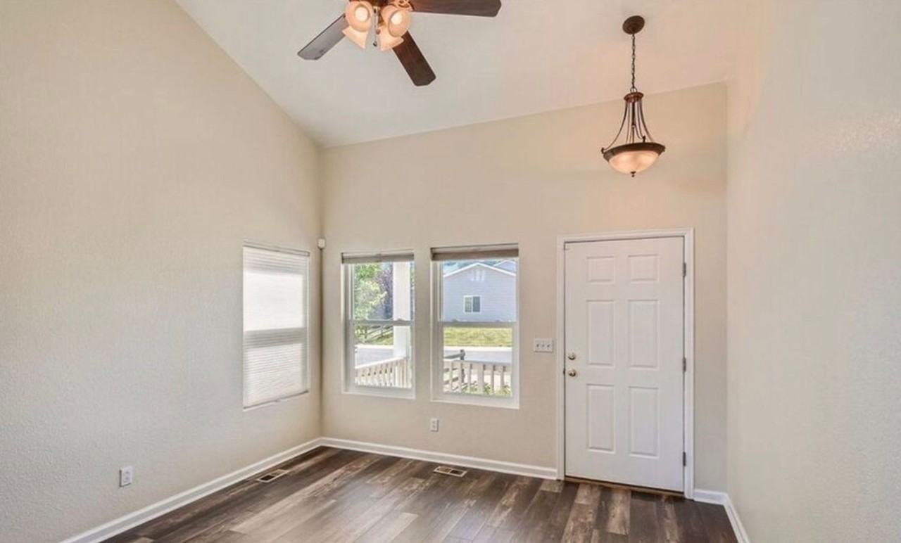 9571 Mallard Pond Way - Photo 4 of 28