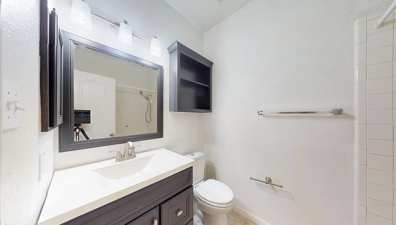 213 Tapwood Ln - Photo 2 of 7