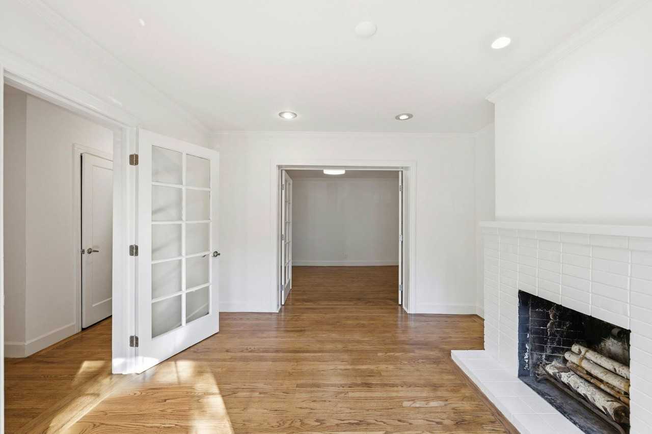 489 Sanchez St - Photo 7 of 19