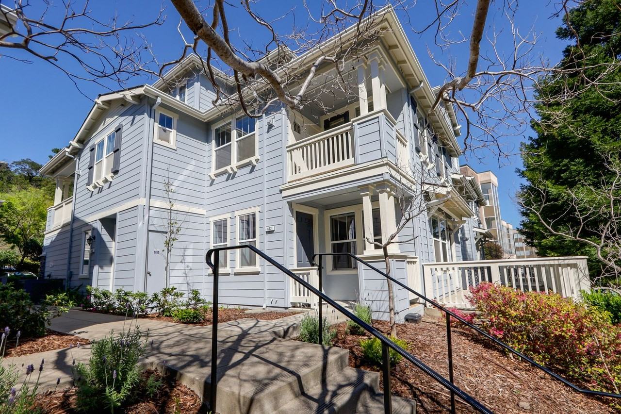 600 Live Oak Way #602 - Photo 4 of 49