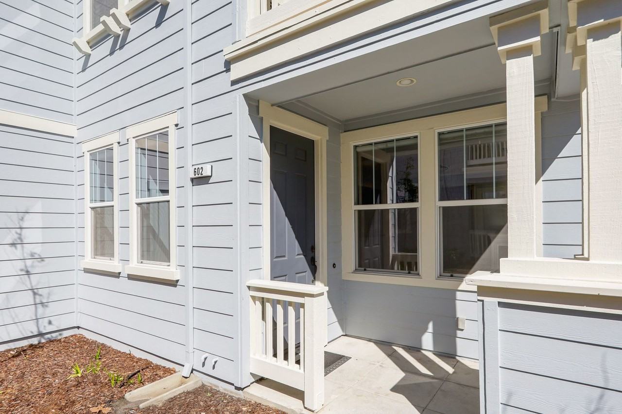 600 Live Oak Way #602 - Photo 6 of 49