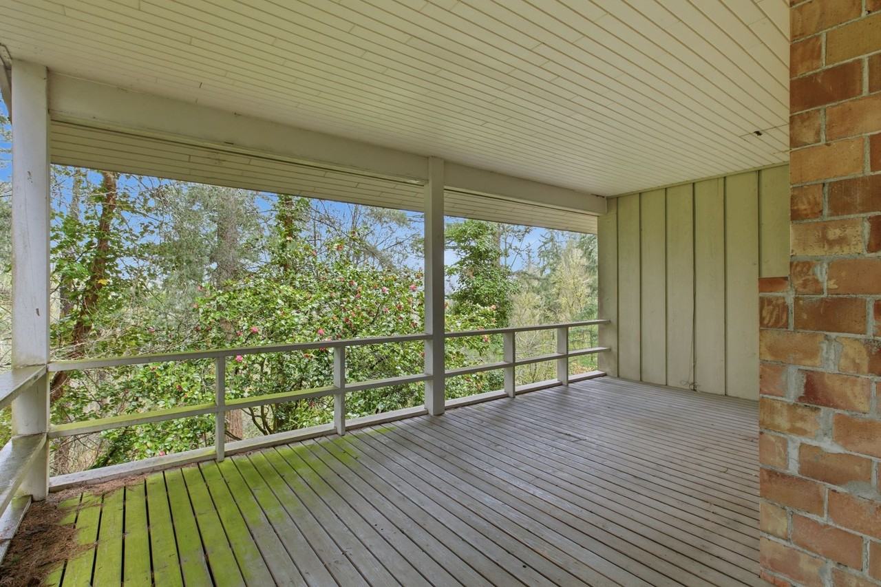 7435 Ne 129th St - Photo 6 of 29