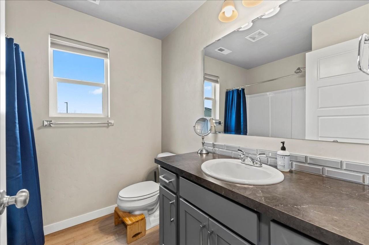 6156 W Aegean Dr - Photo 7 of 34