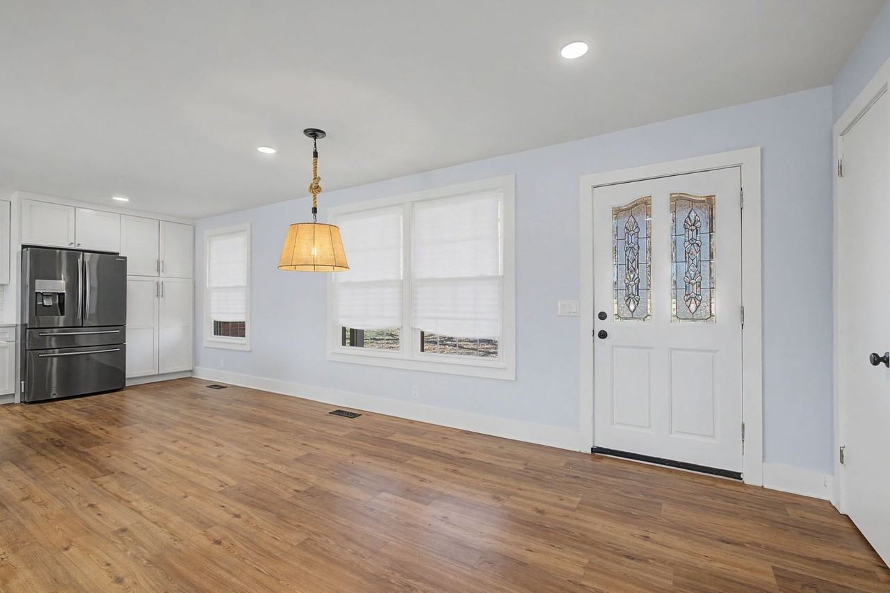 2707 Cages Bend Rd - Photo 6 of 34