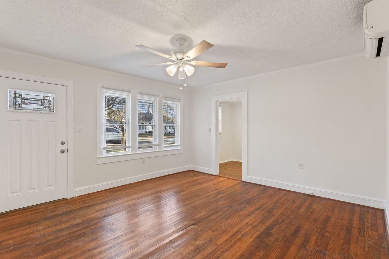 537 Huston St - Photo 3 of 14