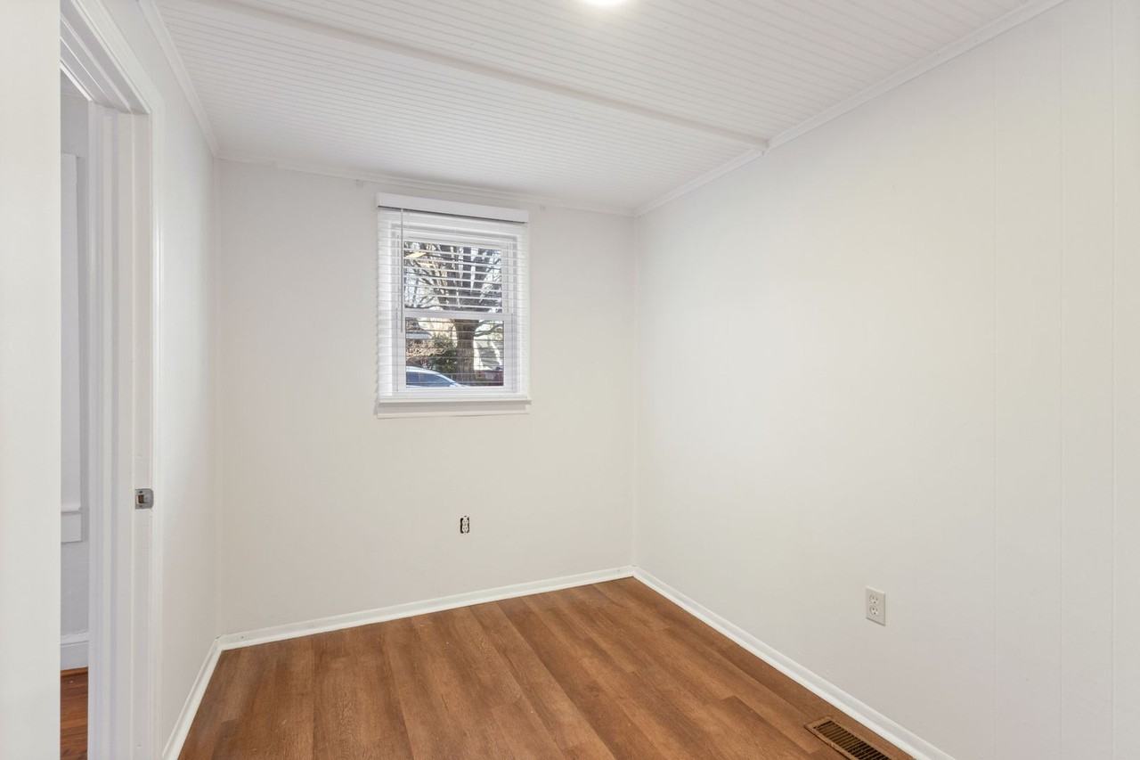 537 Huston St - Photo 6 of 14