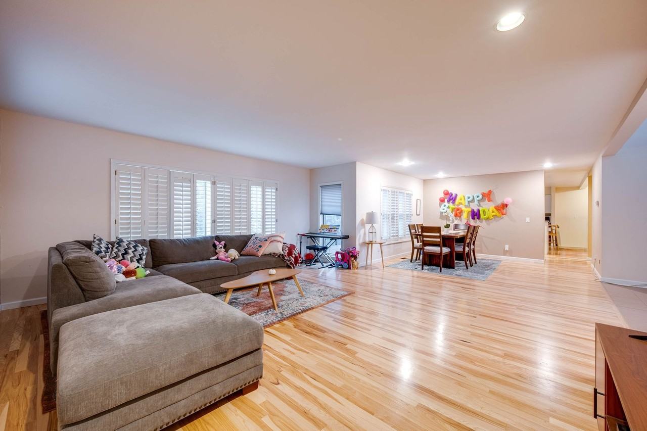 1255 Se Sunnymead Way - Photo 6 of 36