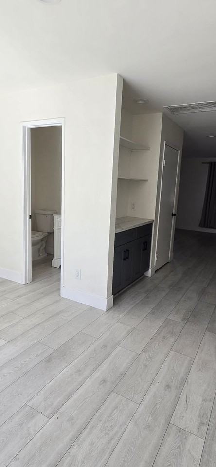 2061 W Redlands Blvd #14B - Photo 5 of 19