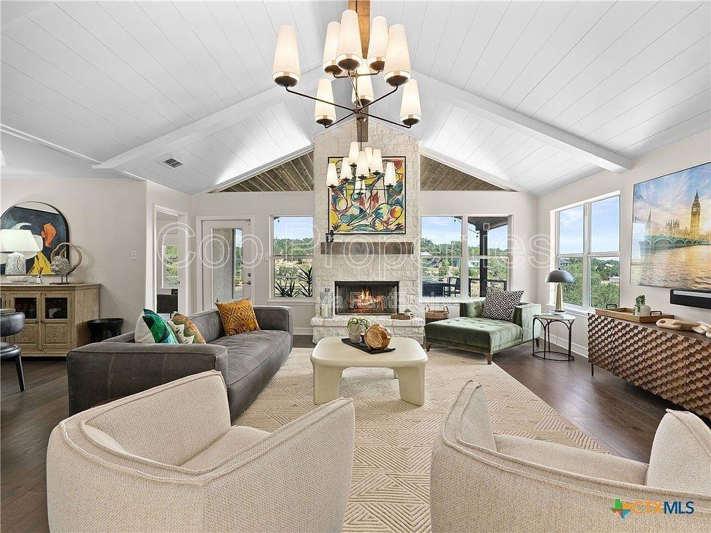 321 Village View Dr - Photo 7 of 48