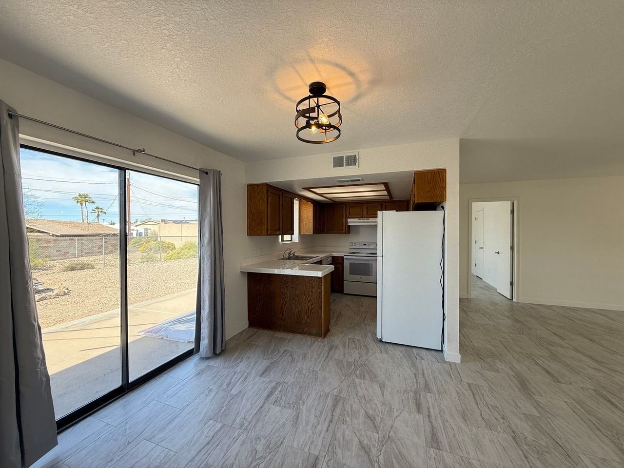 3819 Challenger Dr - Photo 6 of 20