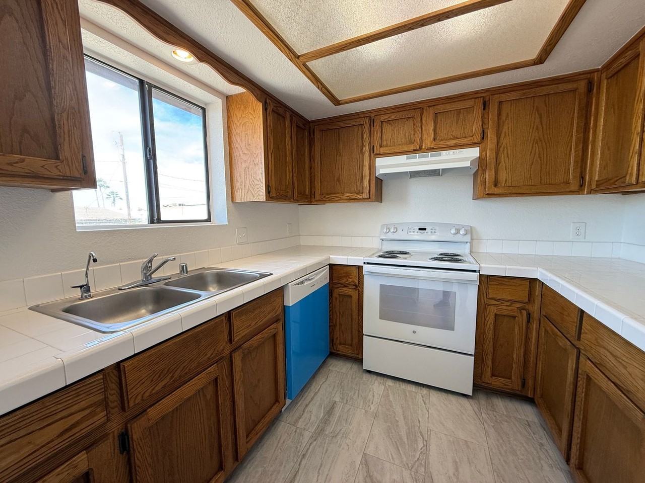 3819 Challenger Dr - Photo 7 of 20