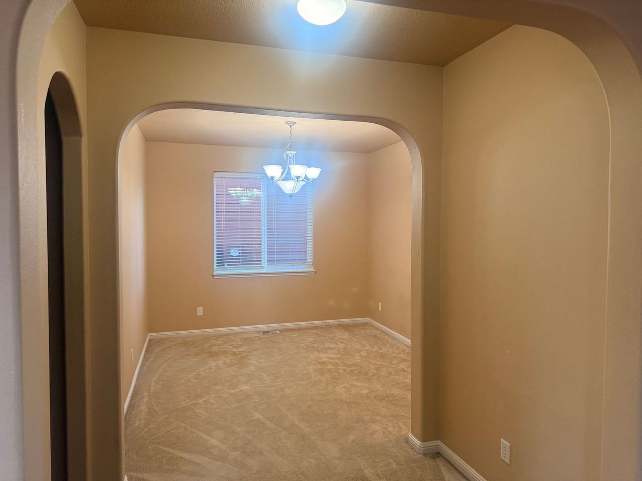 17080 Nw Gables Creek Ln - Photo 3 of 9