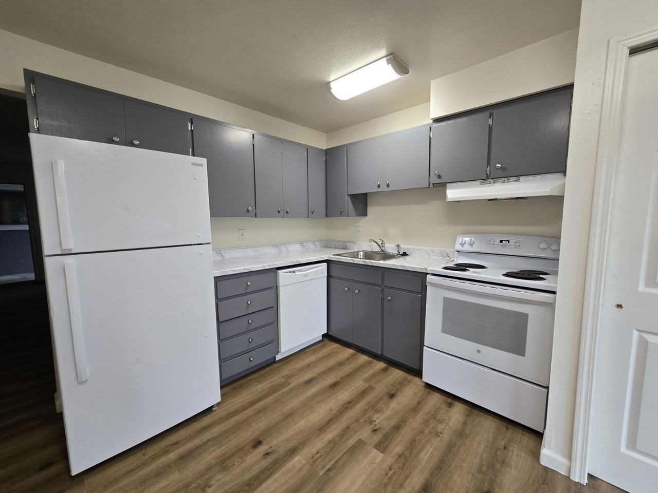 633 Se Flint St #7 - Photo 6 of 11