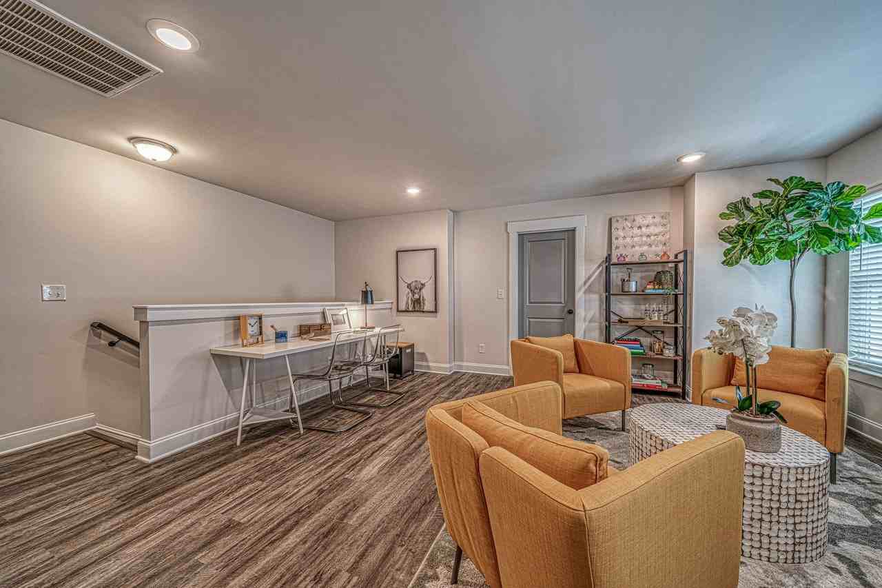 Juniper Row Townhomes - Photo 5 of 9