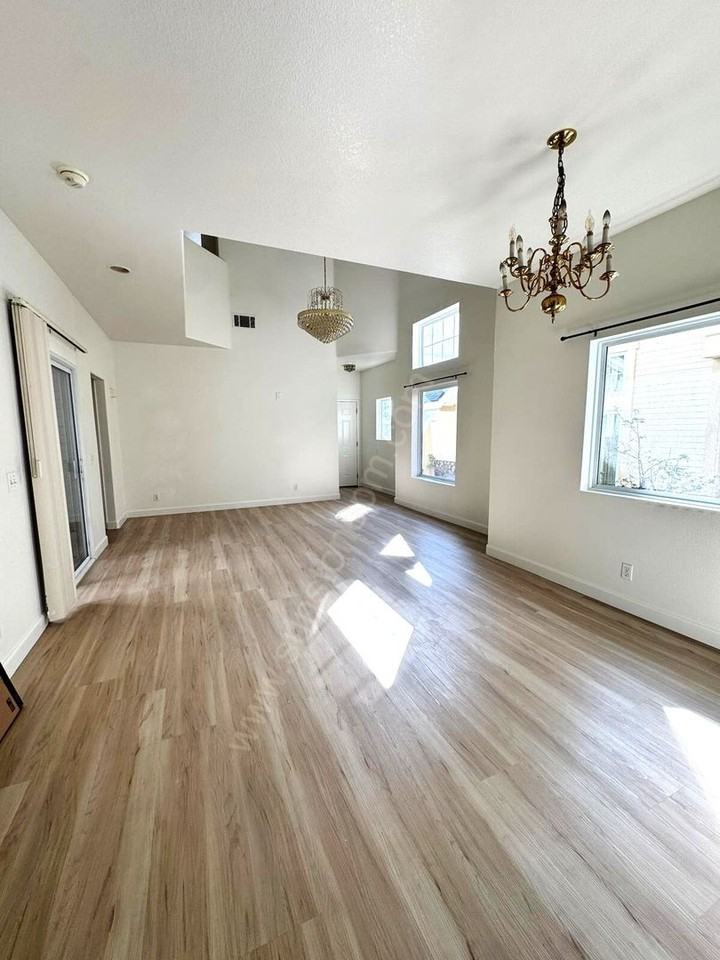 135 Citrus Ranch Rd - Photo 7 of 29