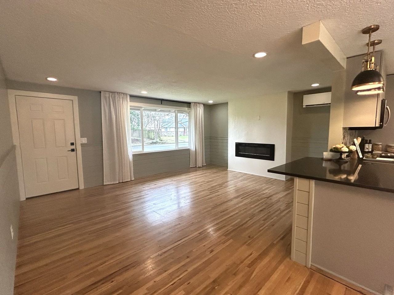 1011 Ne 82nd Ave - Photo 6 of 24