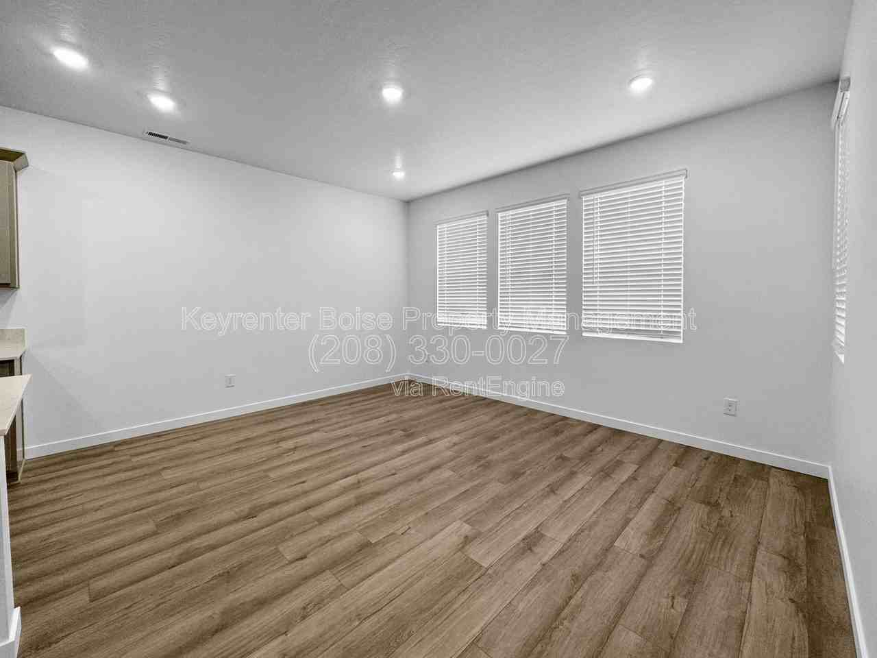 4120 W Perspective St - Photo 6 of 22