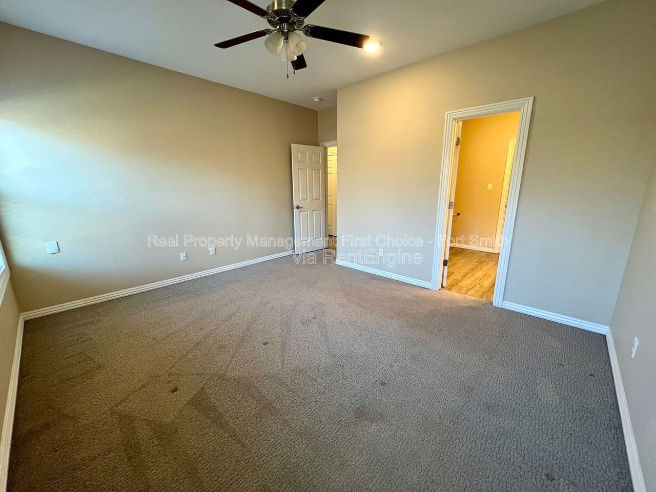 9901 Landry Dr - Photo 7 of 23