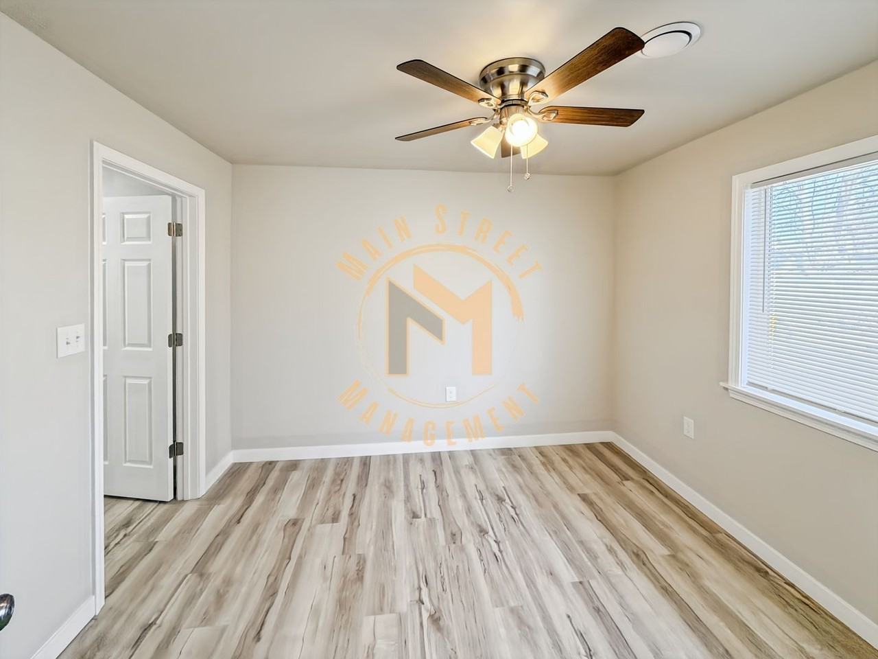 1804 S Memorial Dr - Photo 5 of 10