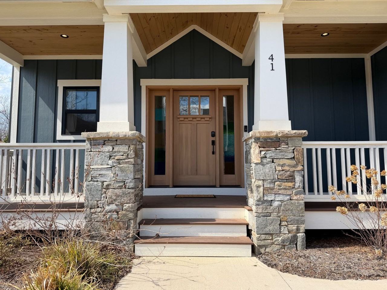 41 Acona Ln - Photo 3 of 50