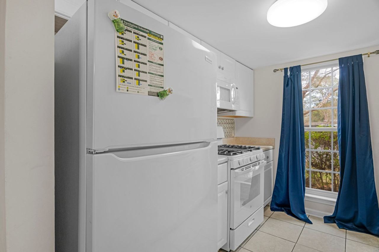 44 Knollwood Cir - Photo 7 of 18