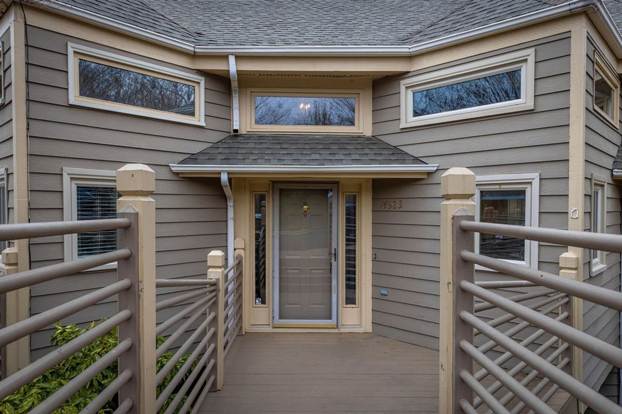 14623 Waterside Dr - Photo 2 of 46