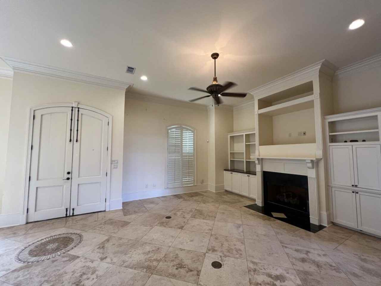 17703 Shady Creek Ave - Photo 4 of 50