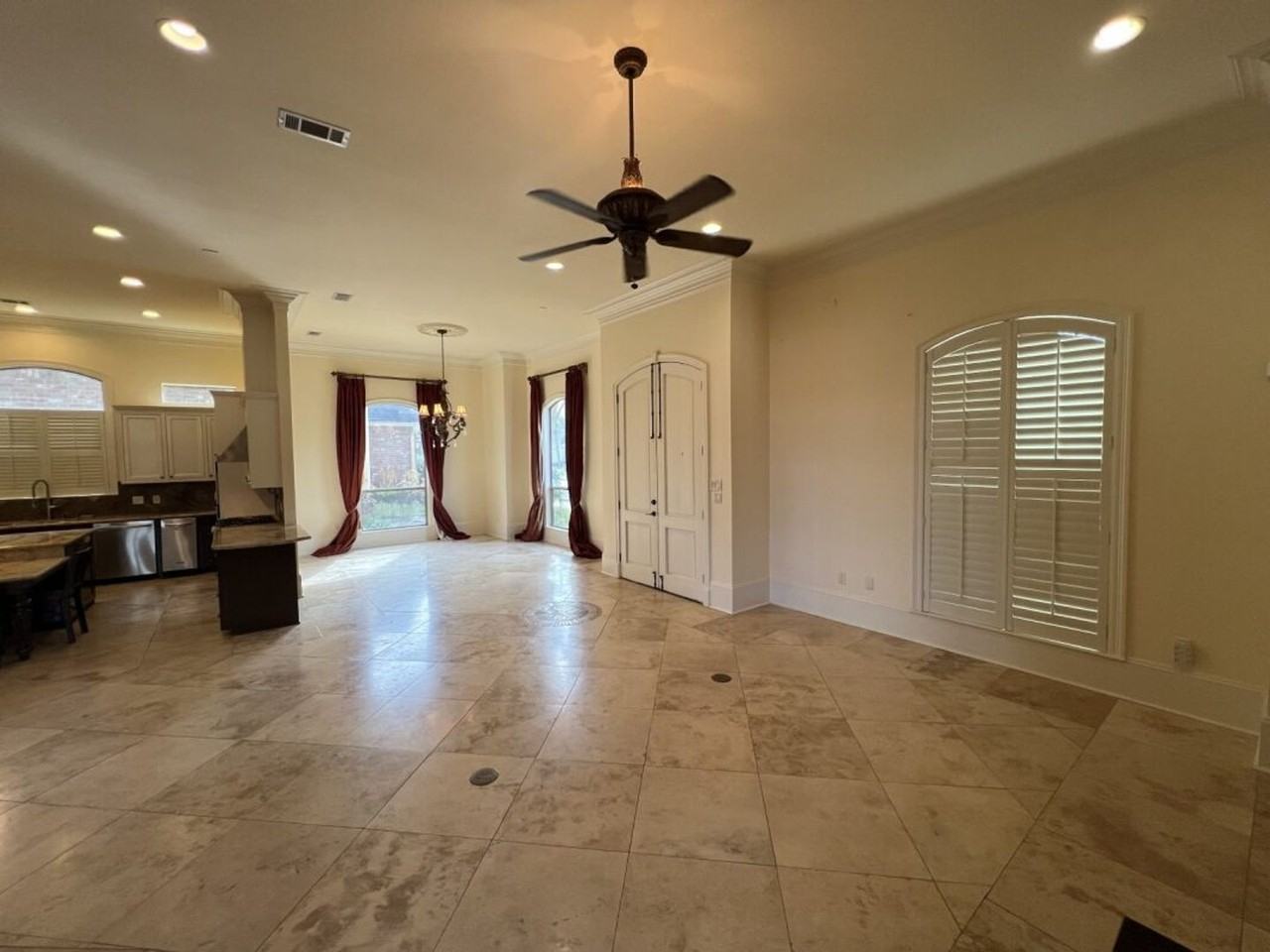 17703 Shady Creek Ave - Photo 6 of 50