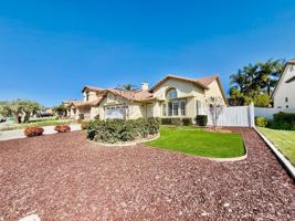 featured image of 25100 Calle Viejo