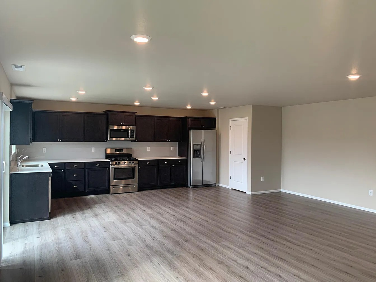 6500 44th St E - Photo 3 of 24