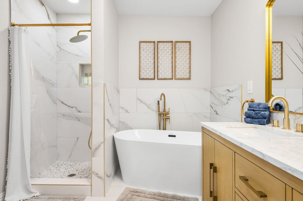 478 Westshore Dr - Photo 2 of 41