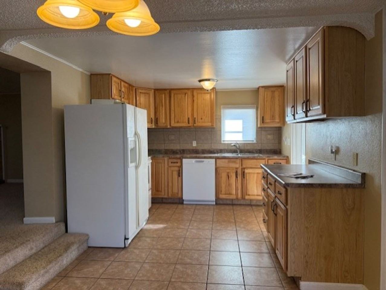 3611 Dillon Ave - Photo 3 of 35