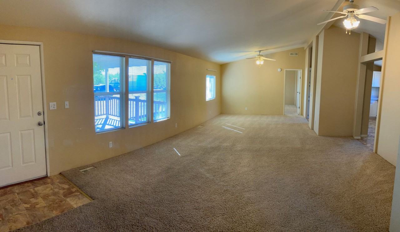 33049 S Bird Rd - Photo 4 of 16