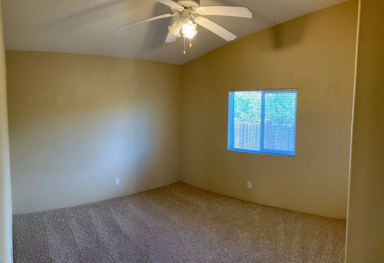 33049 S Bird Rd - Photo 6 of 16