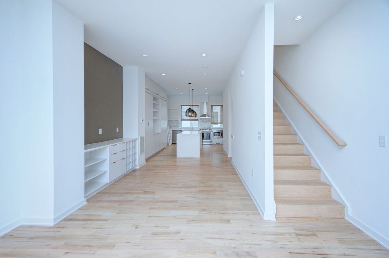 2737 Shenandoah Ave - Photo 5 of 33