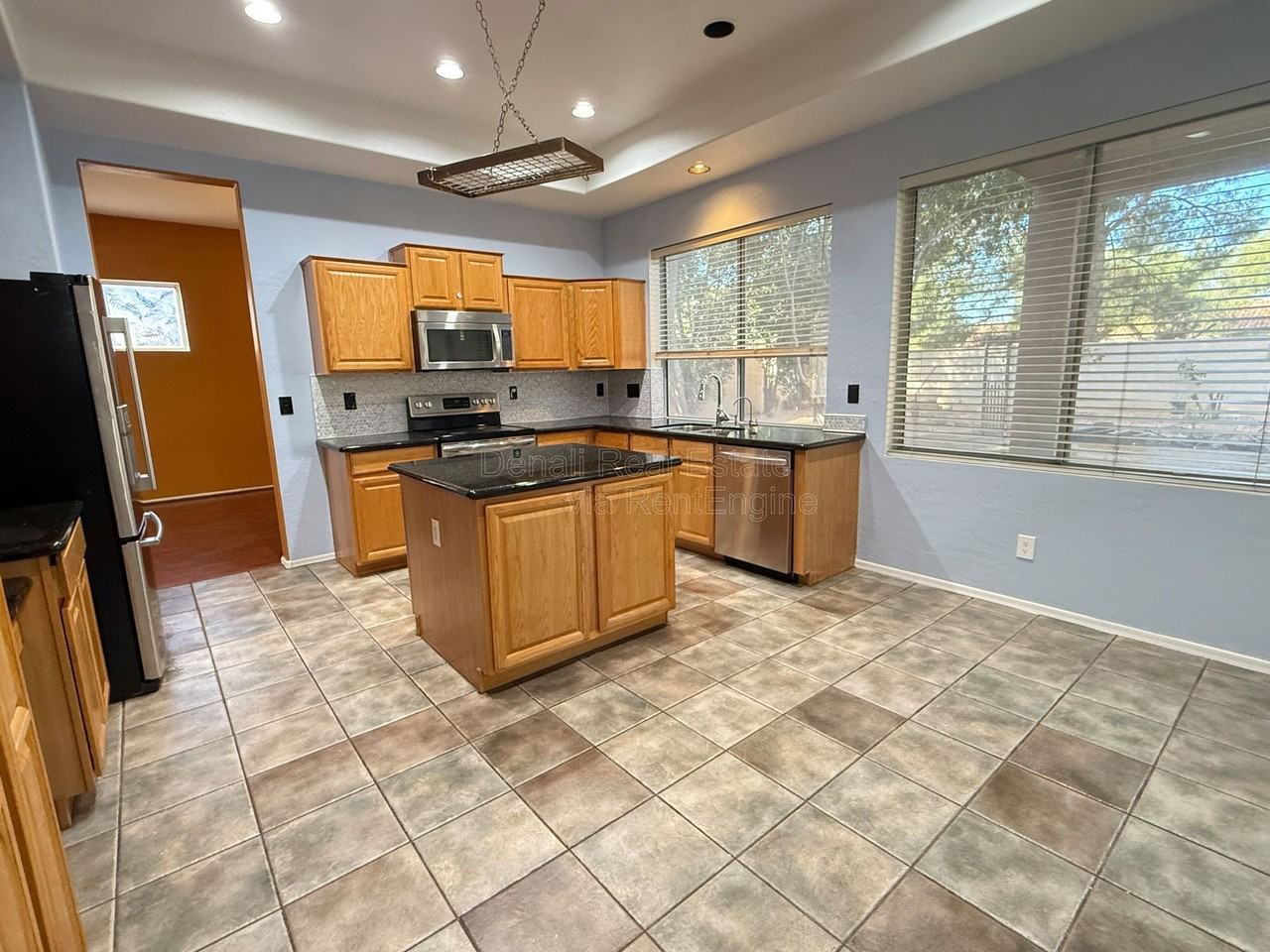 9786 S La Rosa Dr - Photo 7 of 37