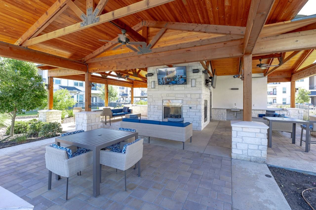 Experience the height of living at City Heights at College Station. - Photo 6 of 50