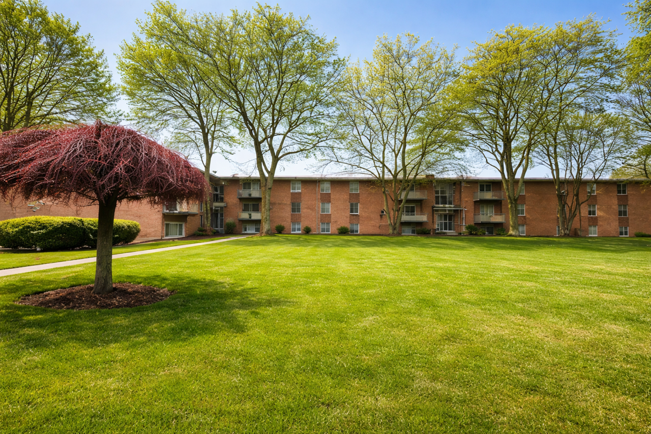 22081 River Oaks Dr - Photo 5 of 24