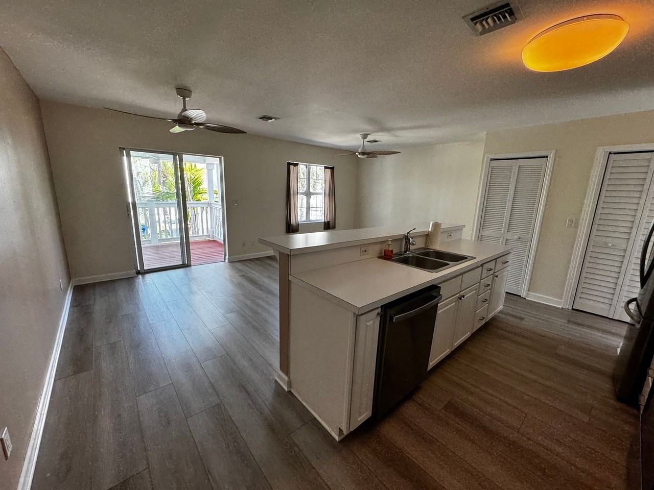 3029 N Roosevelt Blvd - Photo 2 of 32