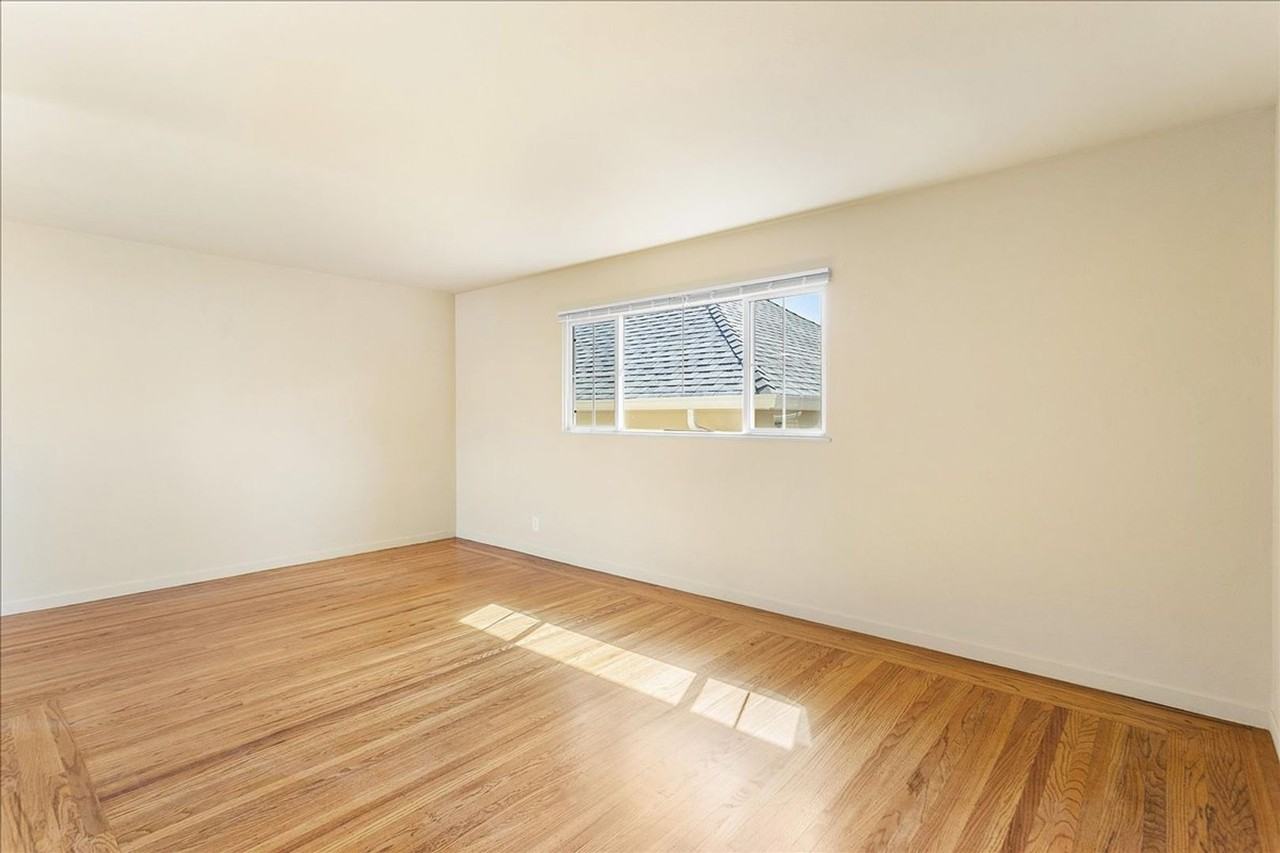 2033 High St - Photo 7 of 18