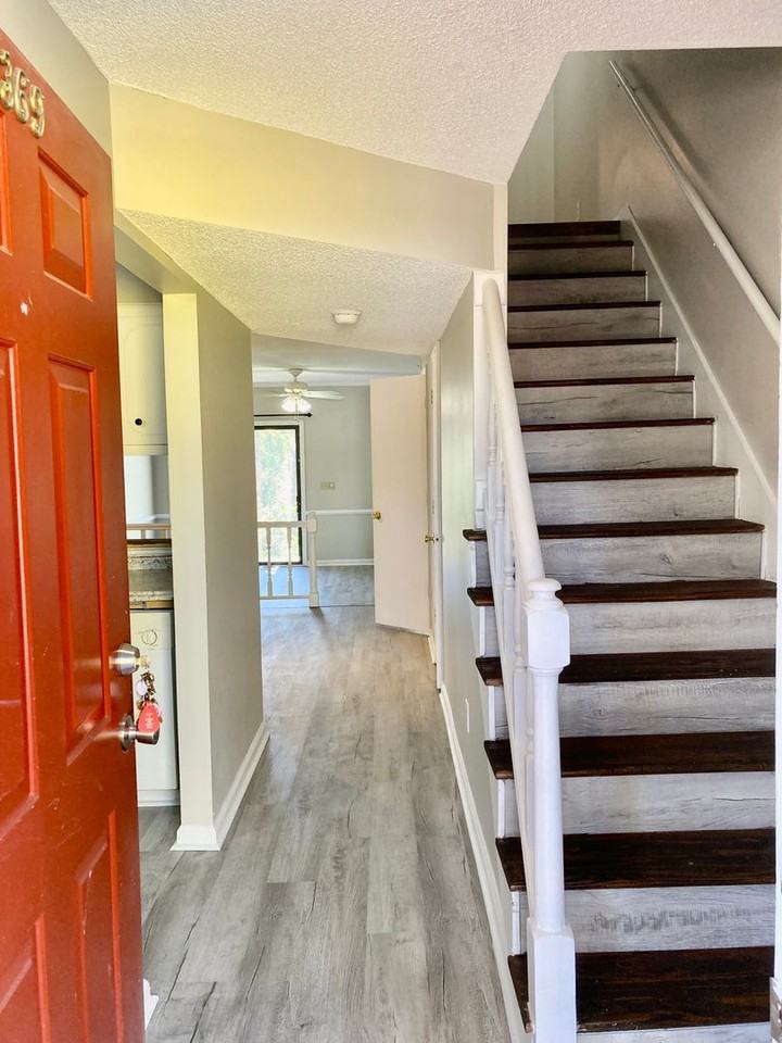 369 Joshua Tree Dr - Photo 3 of 19