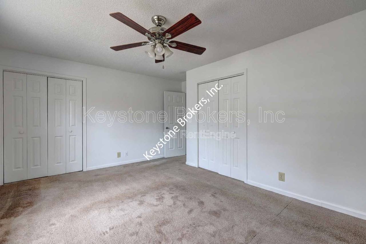 119 Windermere Cir #1 - Photo 7 of 9