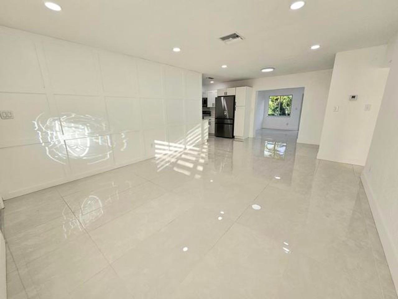 7304 Westwood Dr - Photo 3 of 11