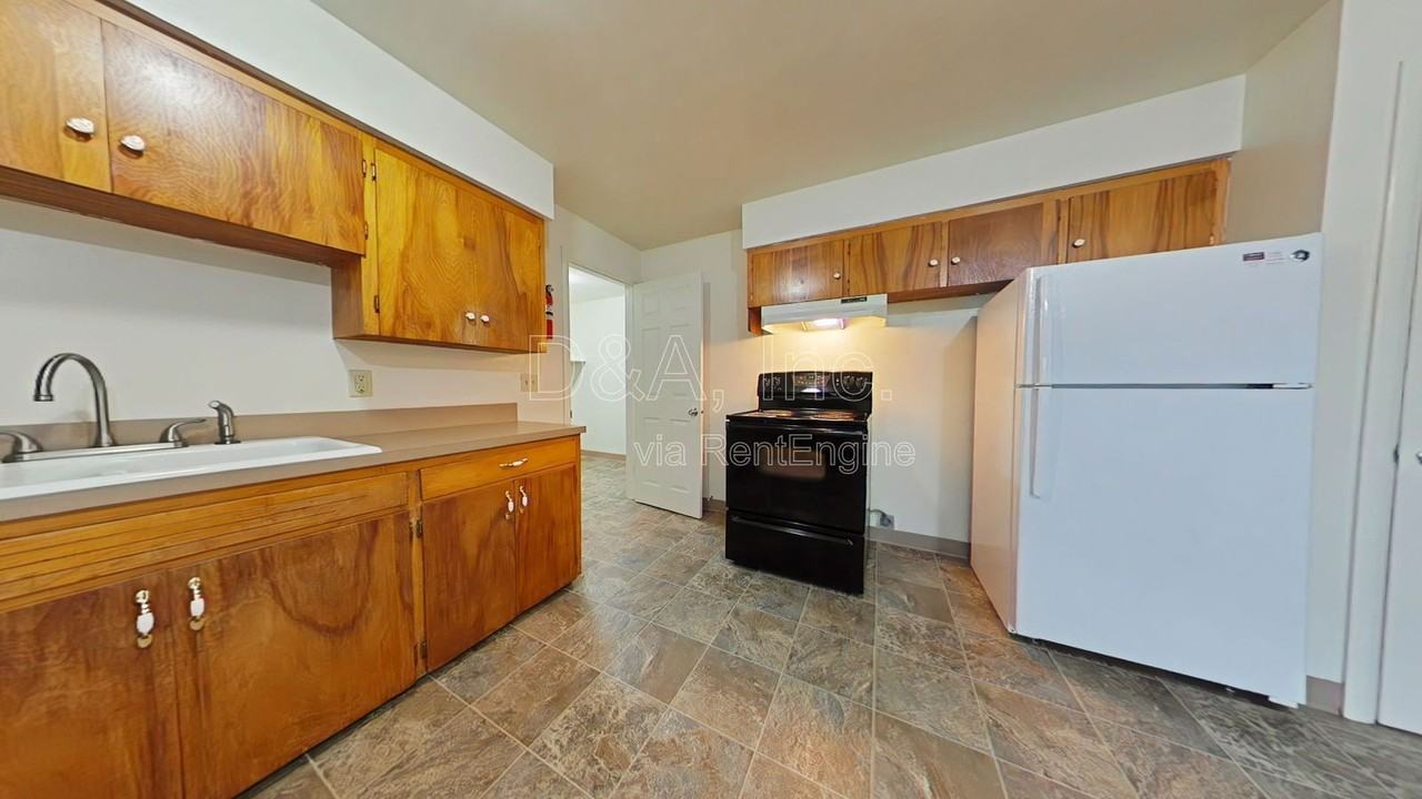 4041 Ne Fair Acres Dr - Photo 3 of 13