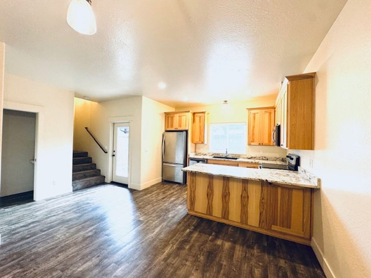 315 Cedar St #E - Photo 4 of 20